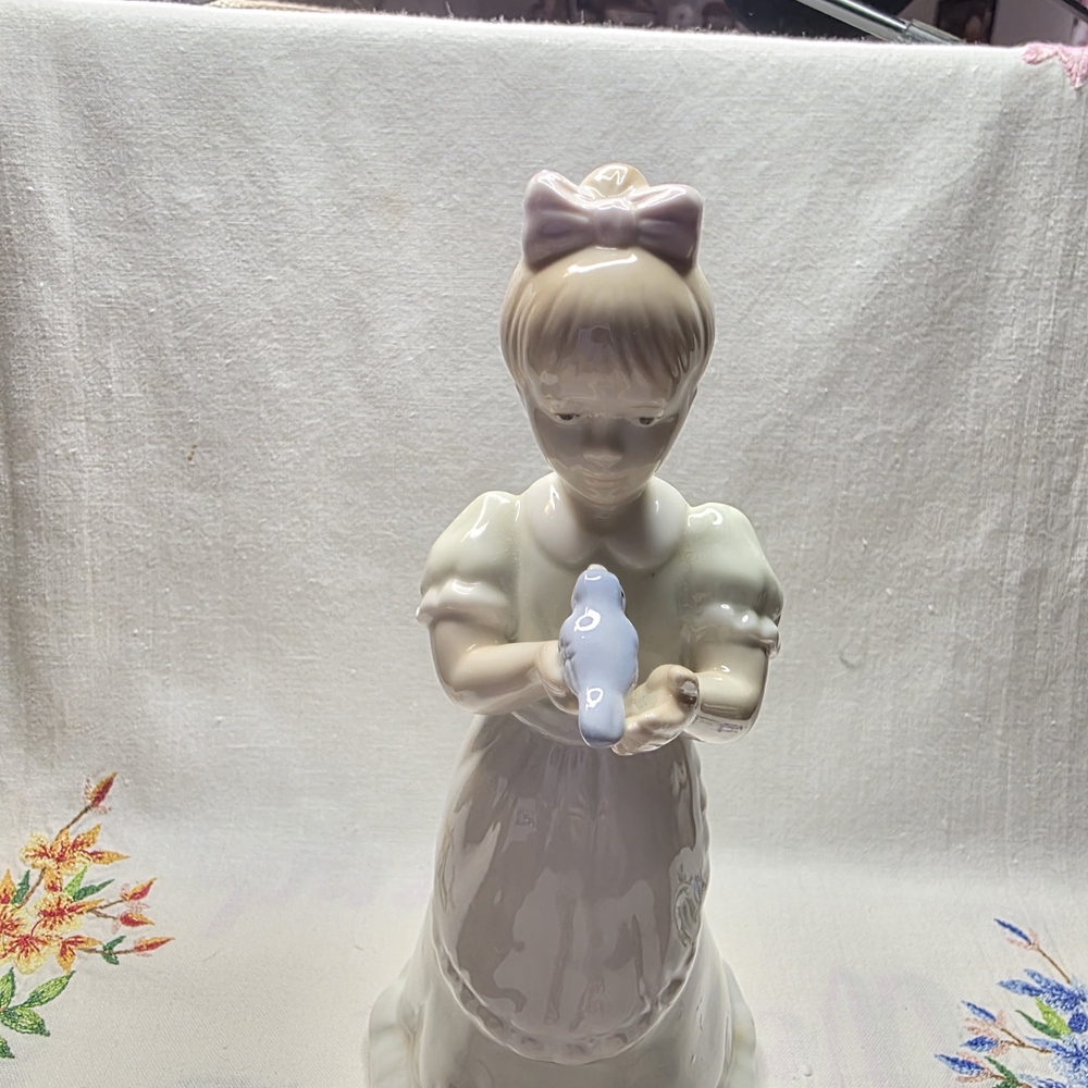 1988 Vintage George Good Corporation "Girl with Bird"